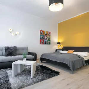 Wf-apartment Zentral, Trendig & Modern, Westbahnhof Apartamento